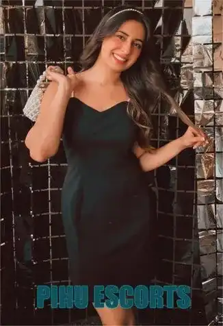 Sital Call Girls in Sarojini Nagar