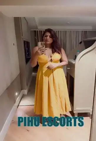 Sarojini Nagar Non Professional Escorts